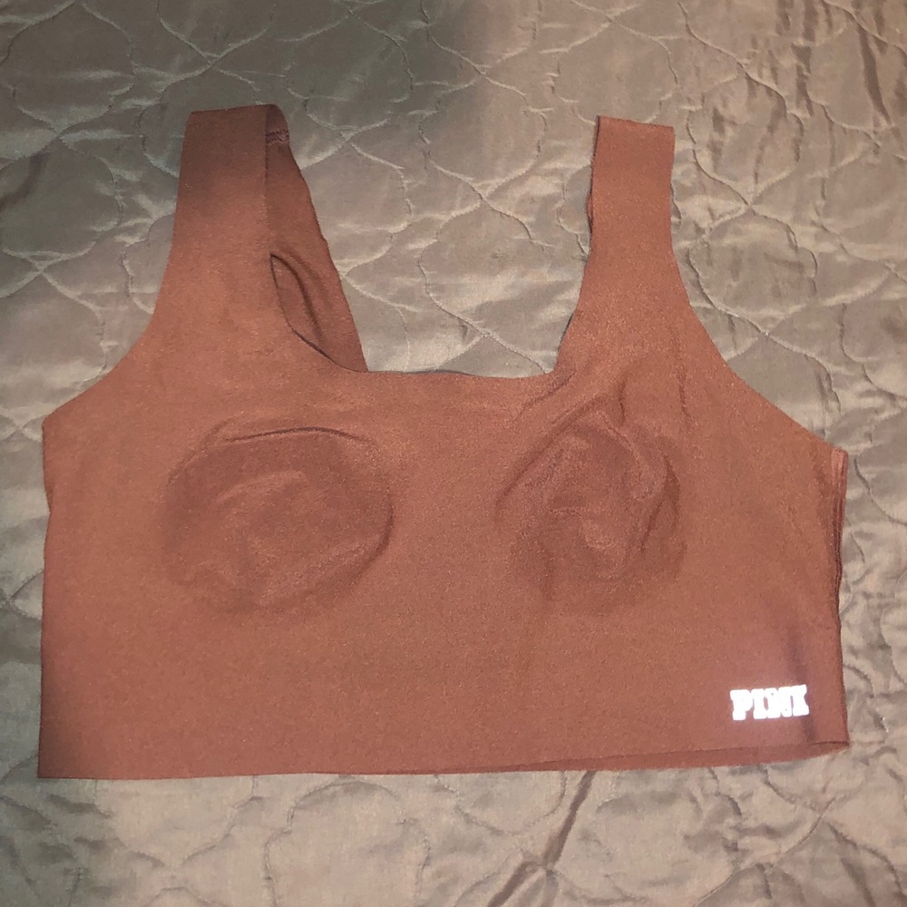 Pink vs seamless sports bra